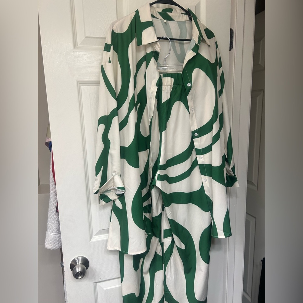 SHEIN Green and White Wide Leg Jumpsuit
